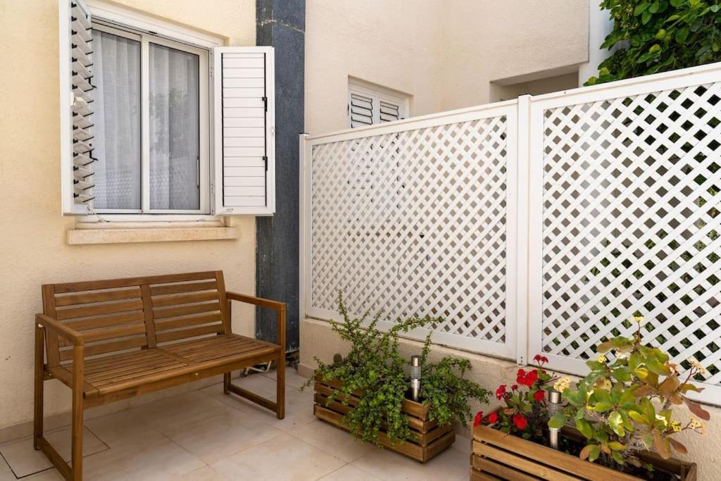 Cozy Nerina Cottage At Harbour Paphos ภายนอก รูปภาพ